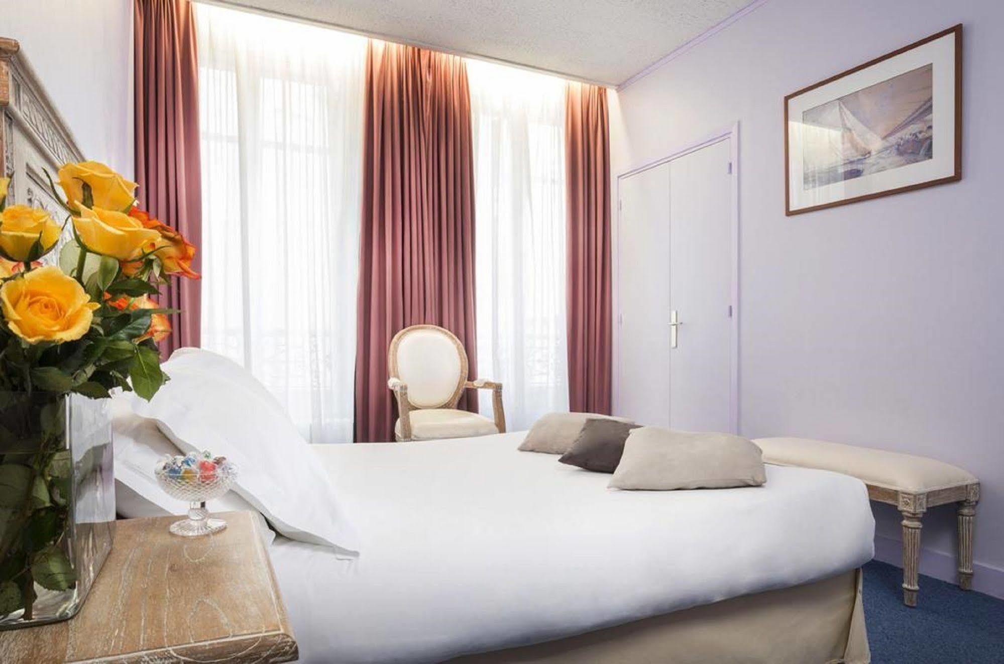 Lyon Bastille Hotel Paris